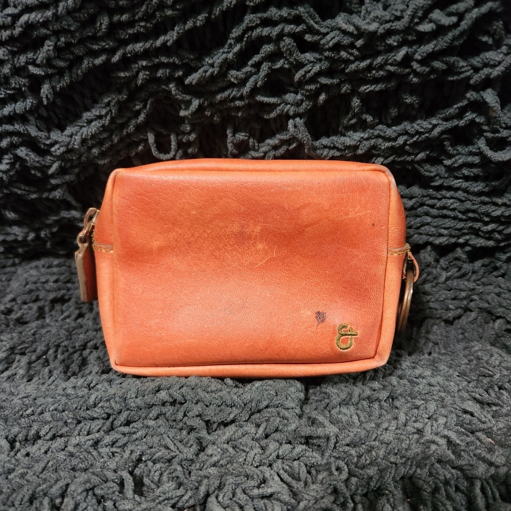 Matt & Nat Weathered Positivity Pouch in orange vegan leather